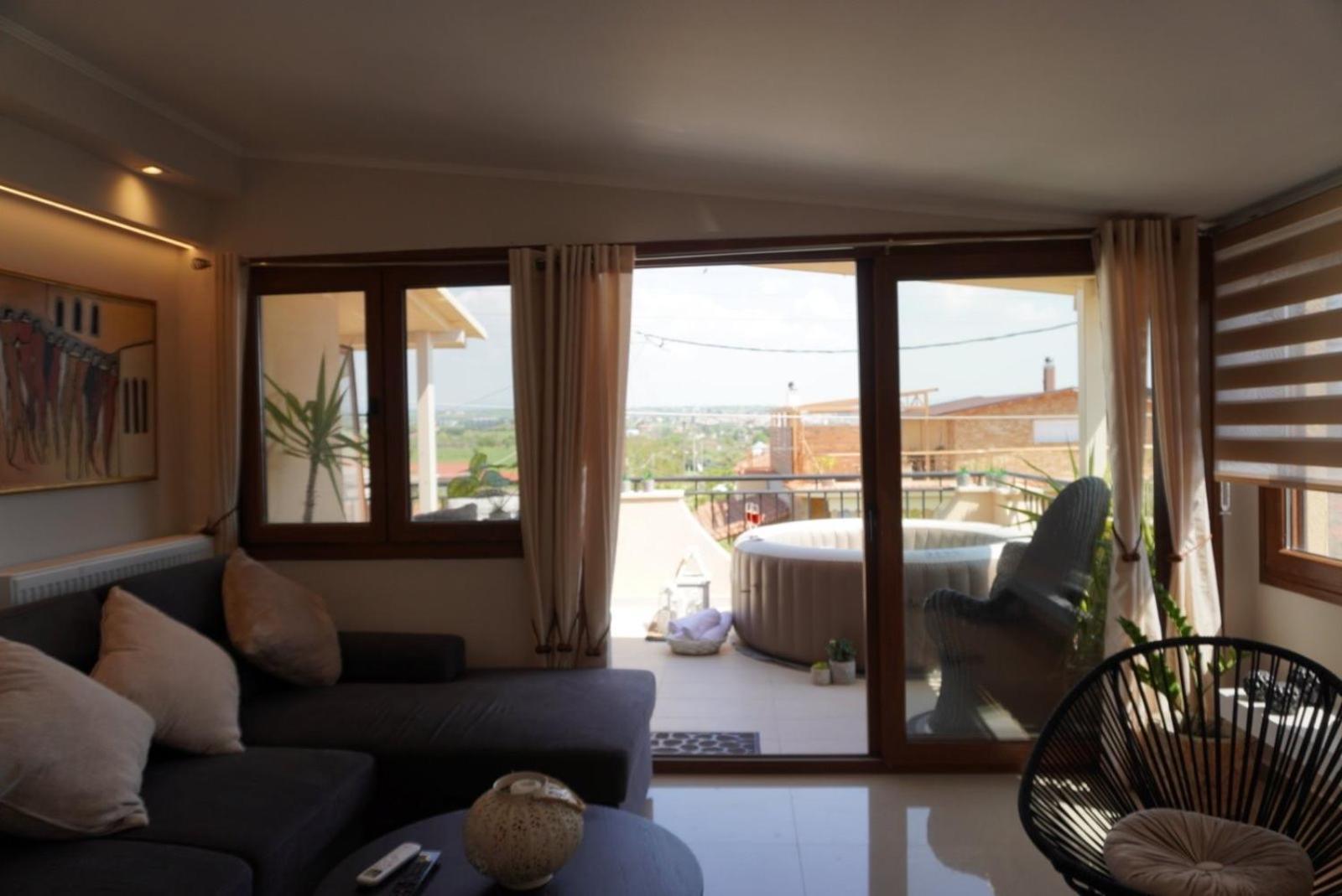 Villa Vaso With Jacuzzi Epanomi Exterior photo