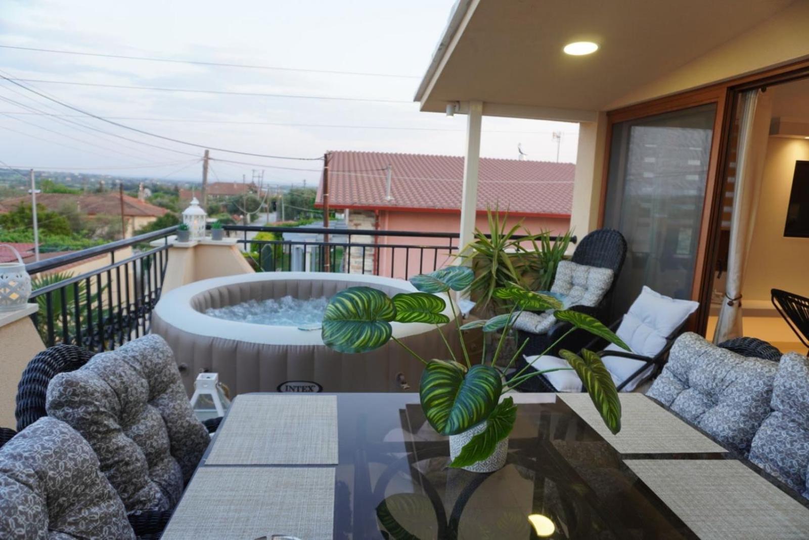 Villa Vaso With Jacuzzi Epanomi Exterior photo