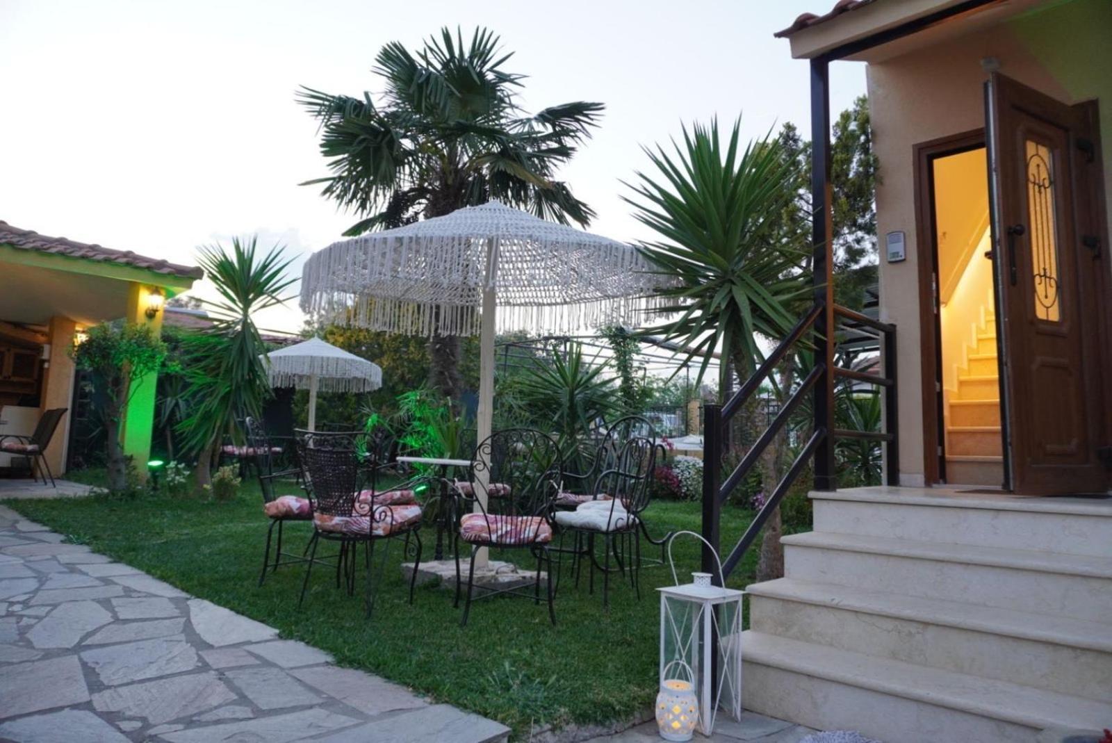 Villa Vaso With Jacuzzi Epanomi Exterior photo